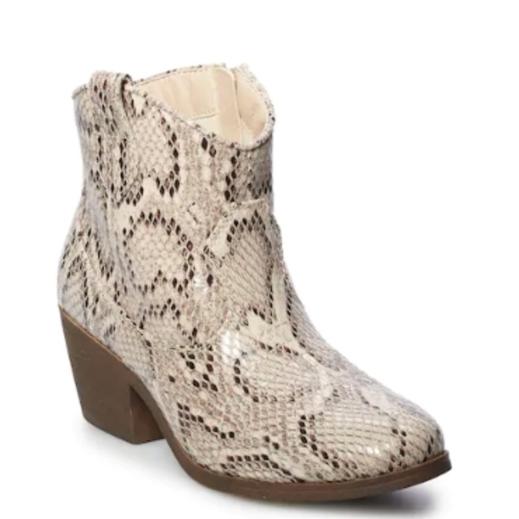 SO Shoes - NIB SO Anthia Women's Snake Skin Ankle Boots